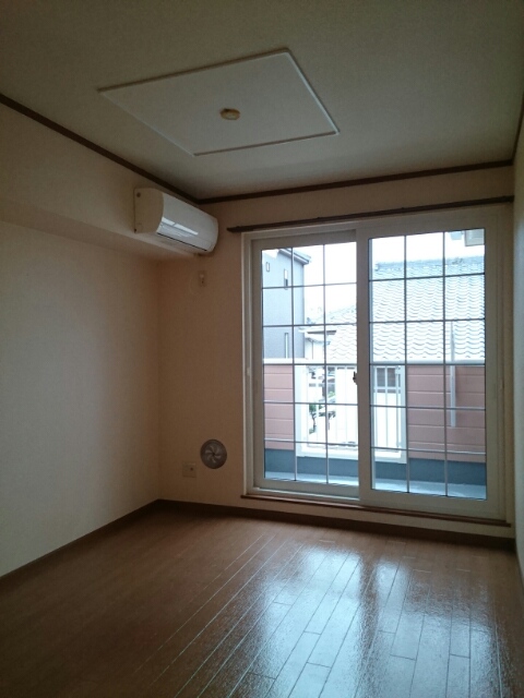 カメリア リビング