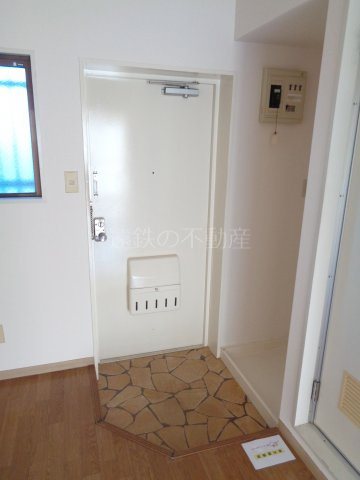 ロイヤルシングル 玄関