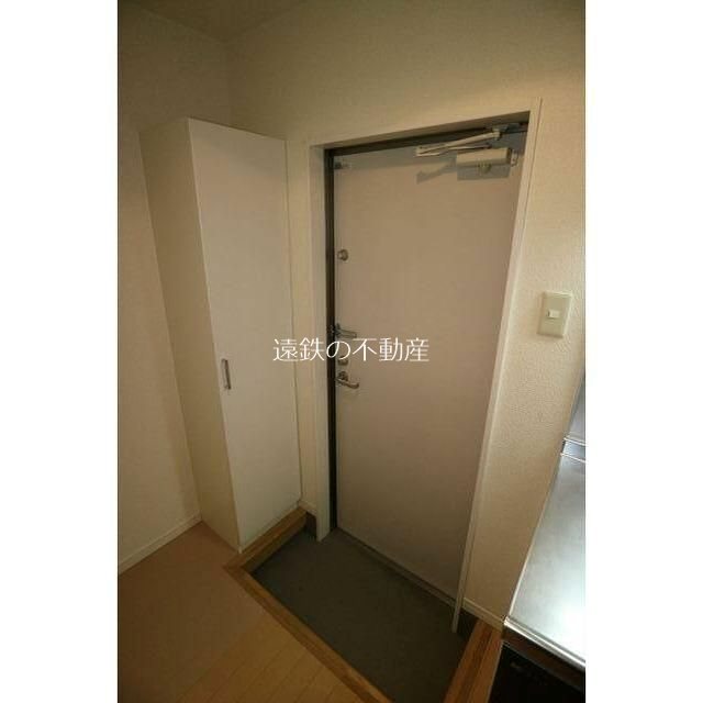 クレフラスト城北 玄関