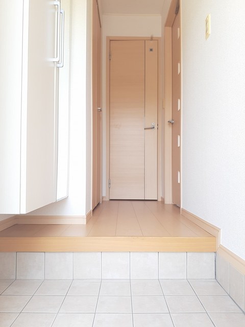 エクセレント　アベリア 玄関