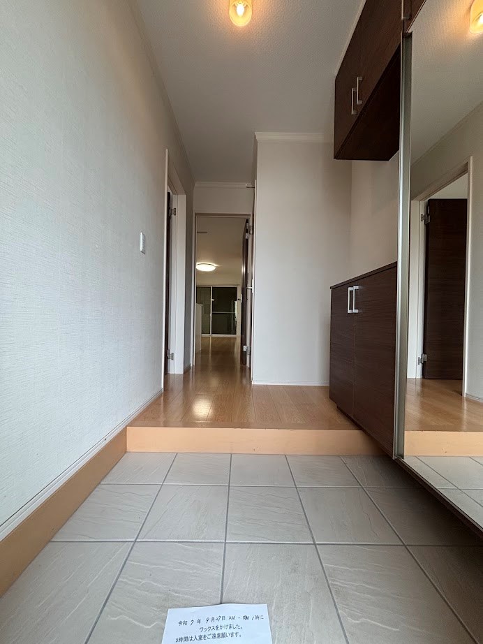 佐鳴台6丁目戸建 玄関