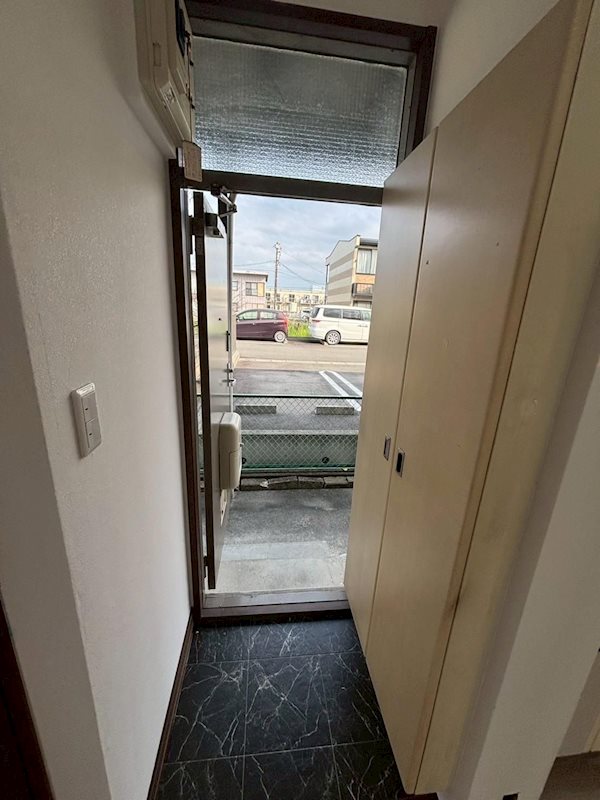 パミールC 玄関