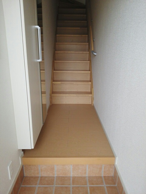 メゾン・ド・オニヨン 玄関