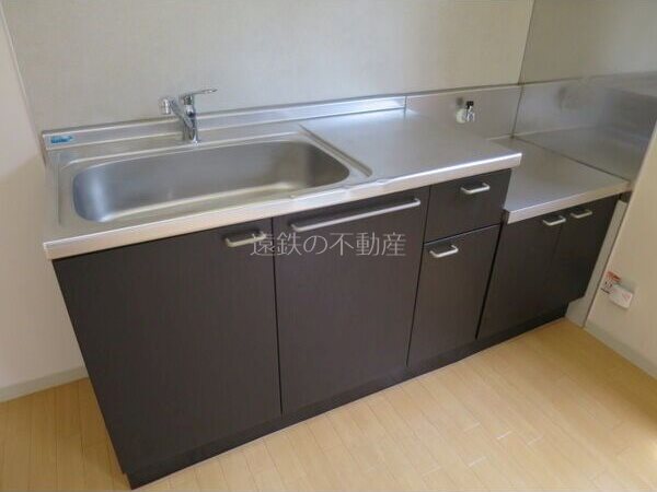 アリューリュ・リーザーⅡ キッチン