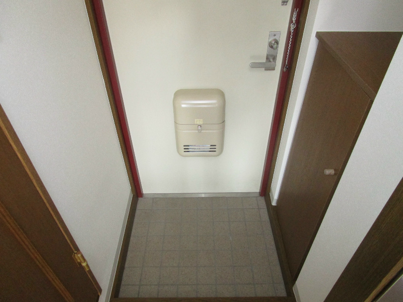 クランマーク 玄関