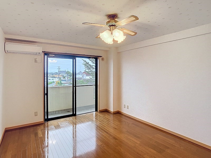 ラ･ソーティム･ドゥ･プリムベル リビング