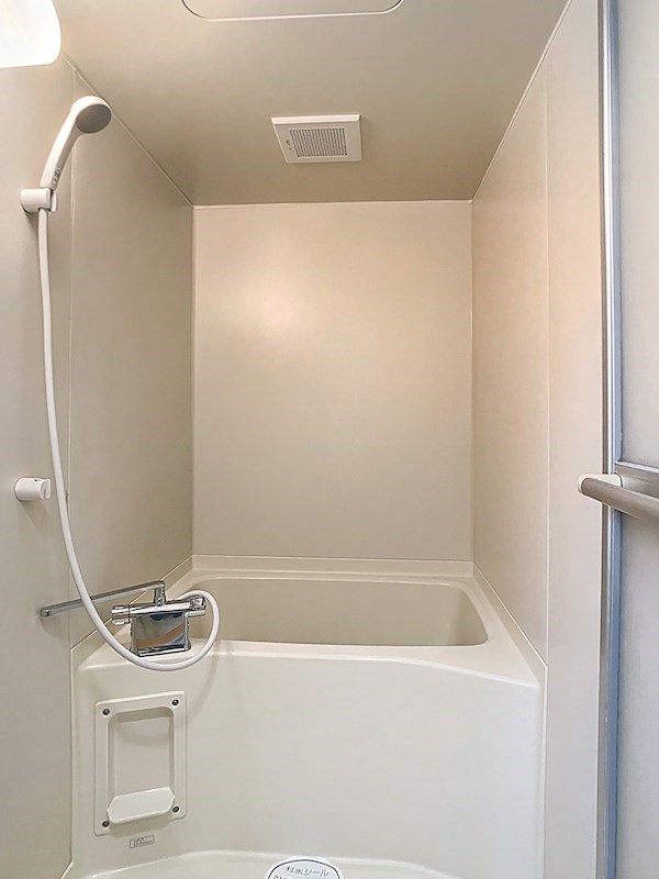 ラ･ソーティム･ドゥ･プリムベル 風呂画像