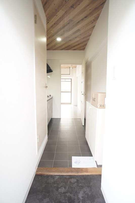 サンリバーハイツ 玄関