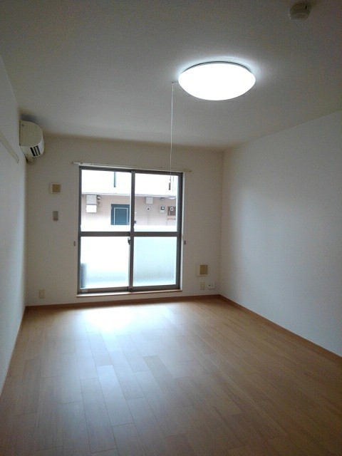 シーガル仁 リビング