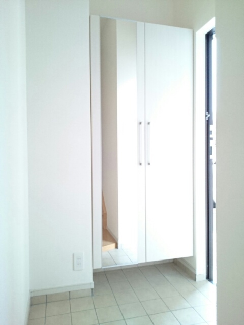 ヒルグランデ 玄関