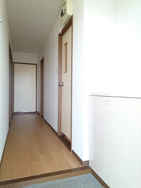 ニューエミネンス 玄関