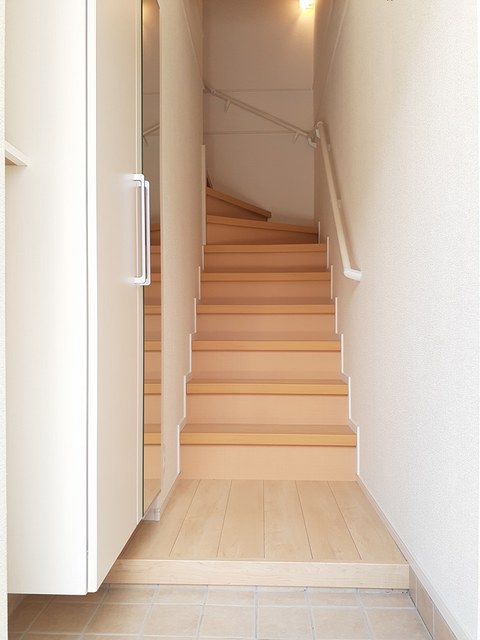 アンソレイエ 玄関