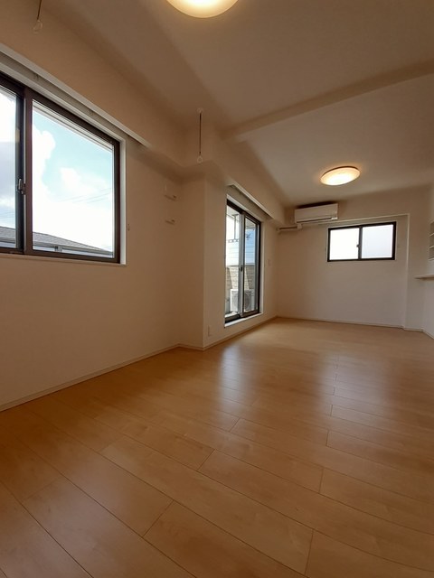 アンソレイエ リビング