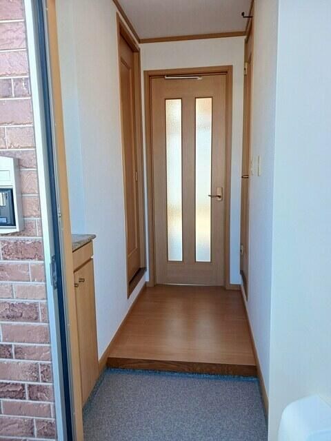 ドムス・セレーネ 玄関