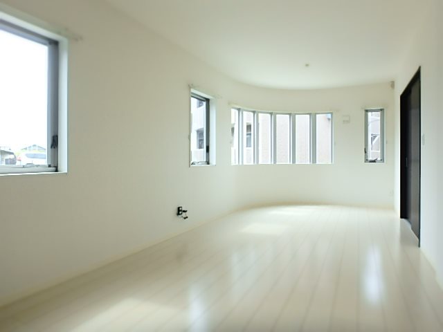 レフィーズ リビング