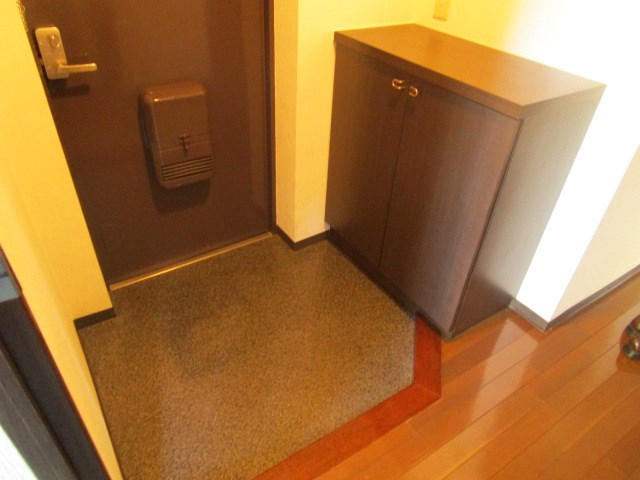 バウムコートＣ棟 玄関