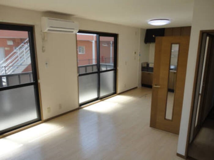 ハイカムール半田　A リビング