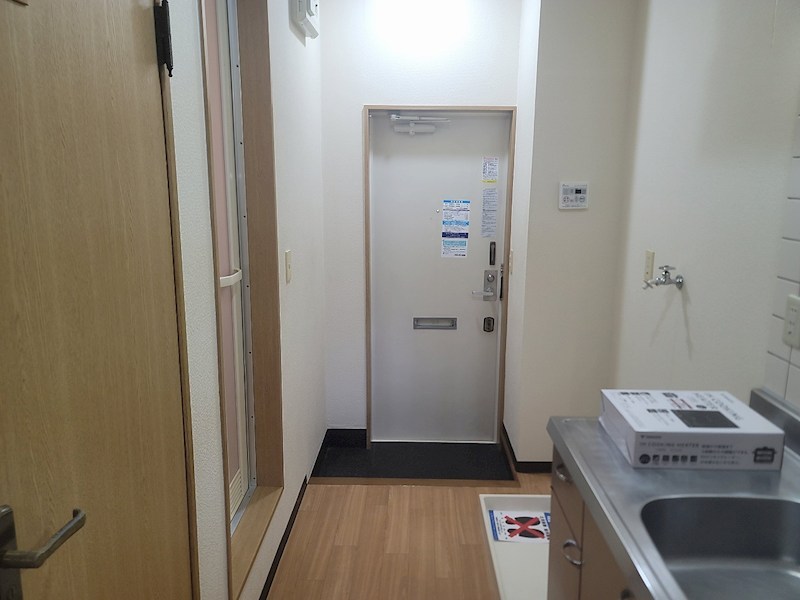 ビバリーハウス早出 玄関