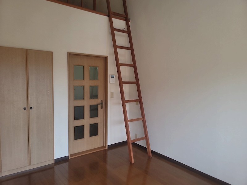 ビバリーハウス早出 ベッドルーム