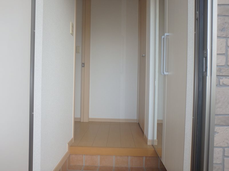 ウエストヒルズ 玄関