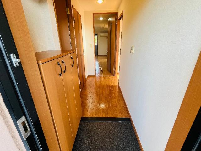 メイプルタウンＡ 玄関
