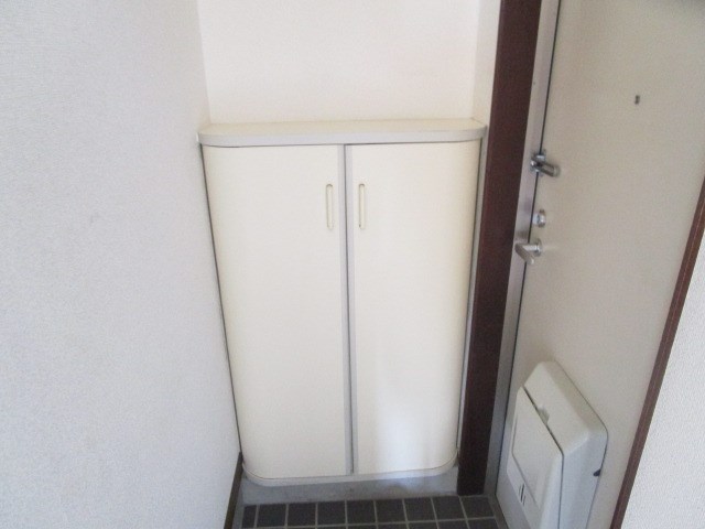 フォーレ三和Ｂ 玄関