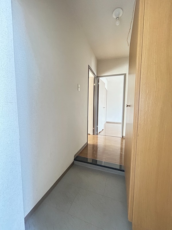 エクレールB 玄関