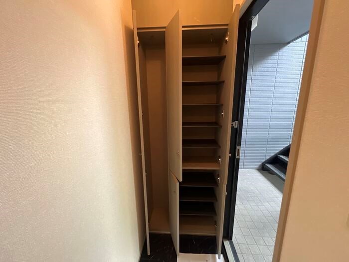 グリーンムクヘル 玄関