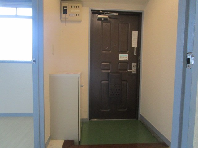 野中第３マンション 玄関