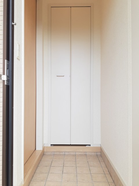 レ　ミュー 玄関