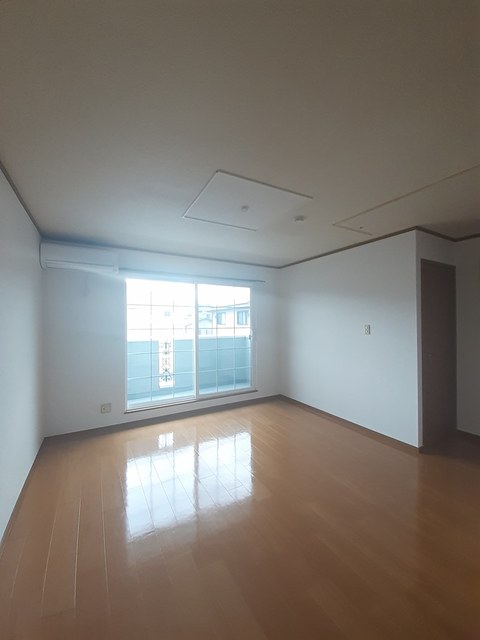 梅の香　Ⅱ リビング