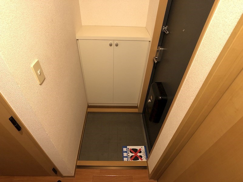 ライトハウス 玄関