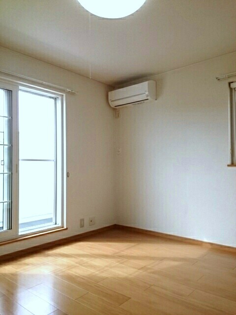 ニューヤマジⅡ リビング