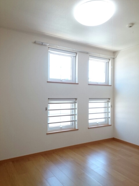 ニューヤマジⅡ ベッドルーム