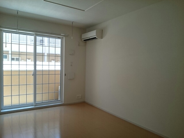 メイプル・アイ リビング