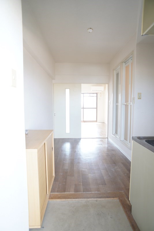 サンリバーハイツ 玄関