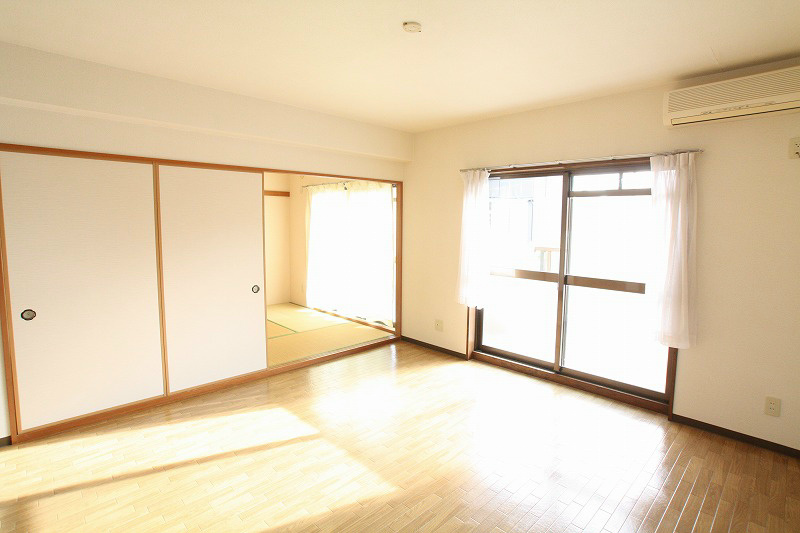 ヴィルヌーブ リビング