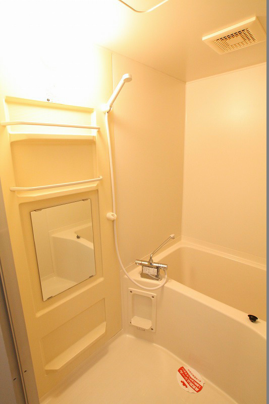 ヴィルヌーブ 風呂画像