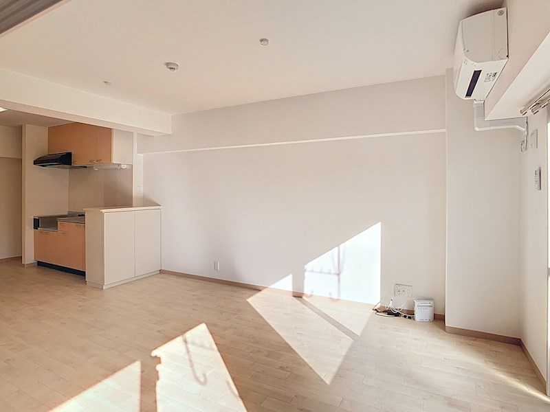 Perrine リビング