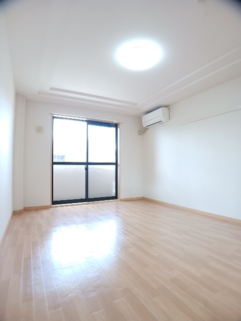 アシュレ・さくら ベッドルーム