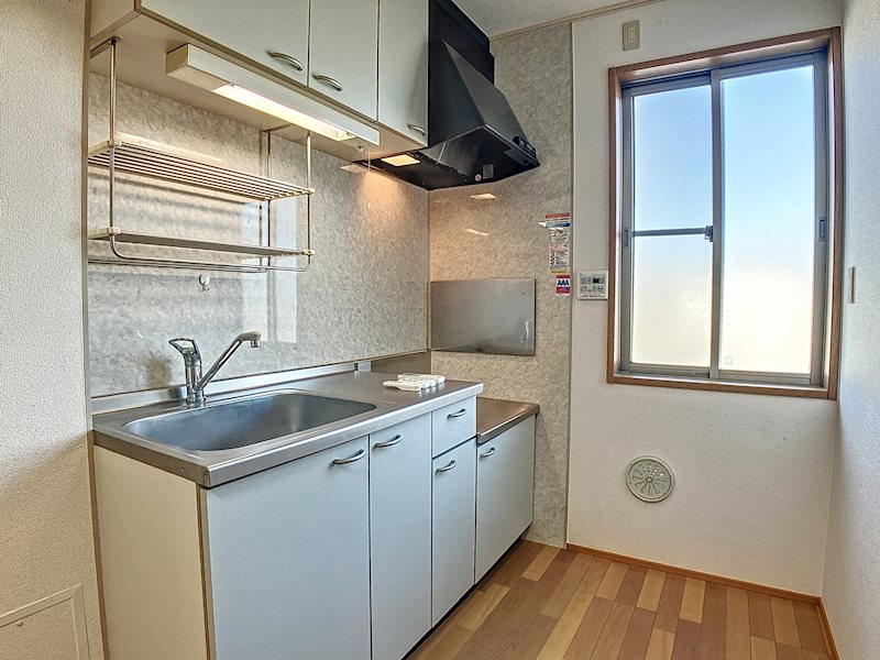 メゾンさくらB キッチン