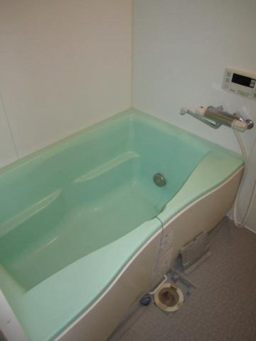 M・シュルプリーズ・ドゥ 風呂画像