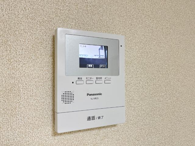 リバティー・ハイツ 玄関