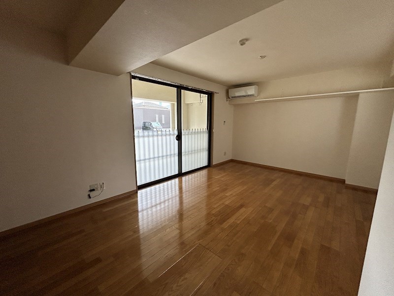 アベニュー山下 リビング