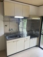 White Tablet East キッチン