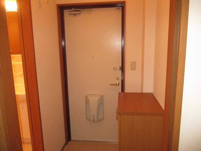 オリオンアパートメント 玄関