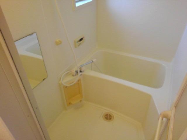 メゾン・オー　スリー 風呂画像