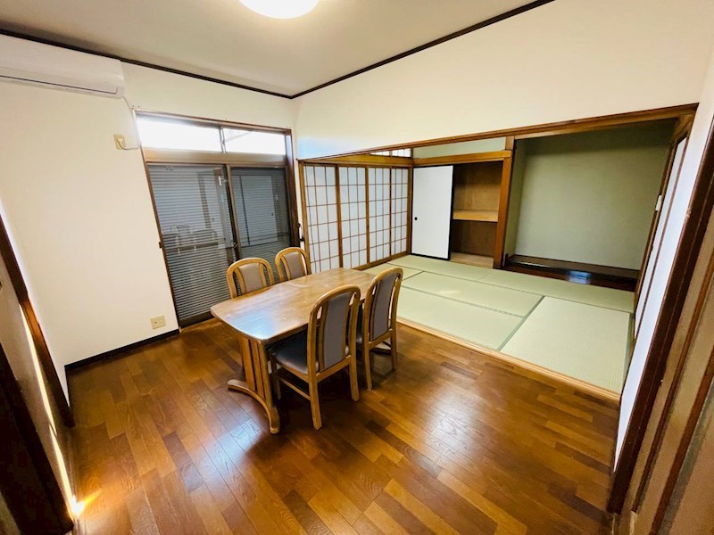 米津町戸建て リビング