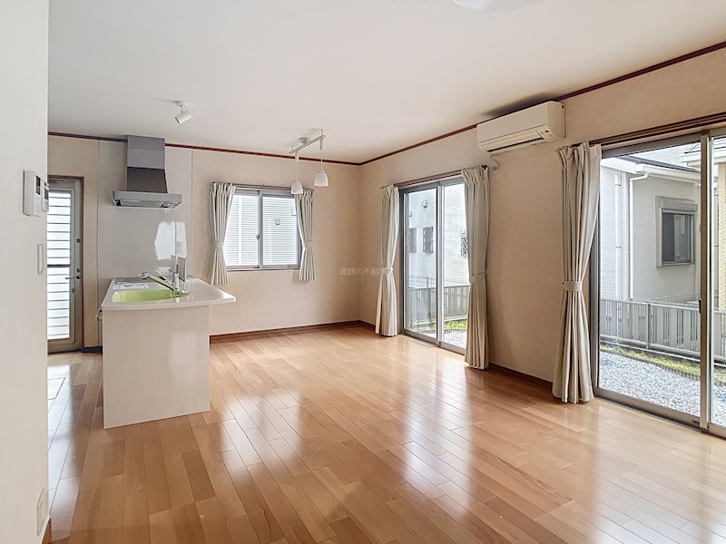 上浅田1丁目11-5貸家 リビング