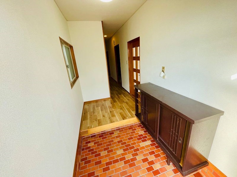 泉1丁目戸建 玄関